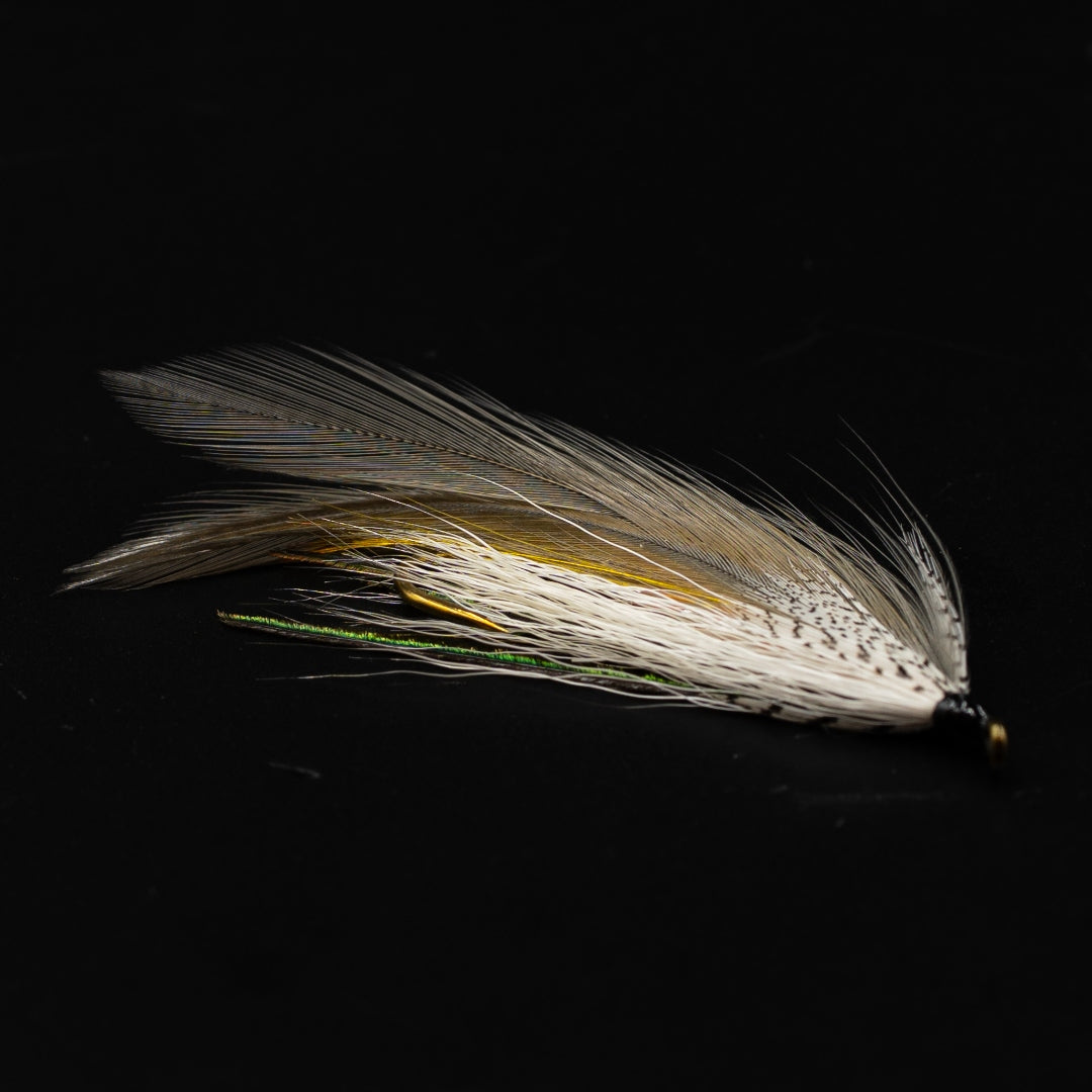 Gray Ghost streamer fly by FINATICS - Carrie Stevens 1924 Rangeley pattern on Daiichi 2220